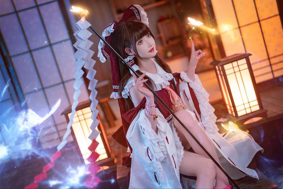 赏析露儿大魔王真名唯美cosplay，犹如穿越到另一个时空